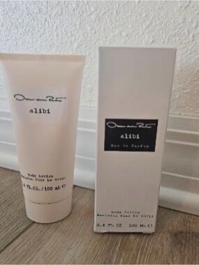 OSCAR DE LA RENTA ALIBI EDP BODY LOTION 100ml